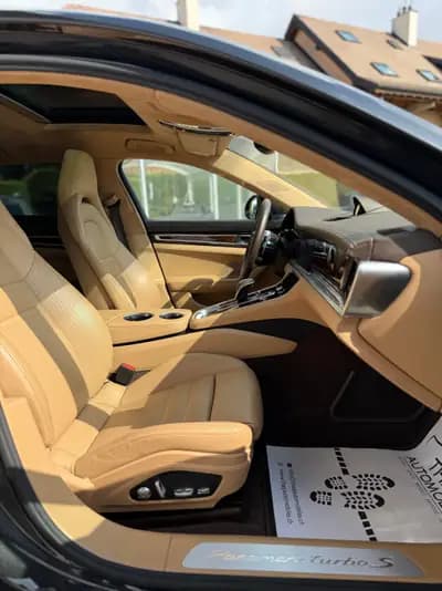 Porsche Panamera Turbo S E-Hybrid Sport Turismo — Berline sport hybride rechargeable, 99 900 km — Thumbnail 23