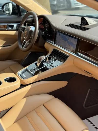 Porsche Panamera Turbo S E-Hybrid Sport Turismo — Berline sport hybride rechargeable, 99 900 km — Thumbnail 24