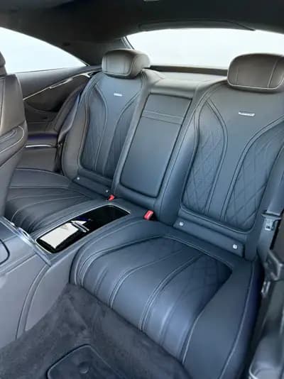 Mercedes-Benz S 63 AMG Coupé 4Matic — Sportivité extrême, 88 900 km seulement — Thumbnail 22