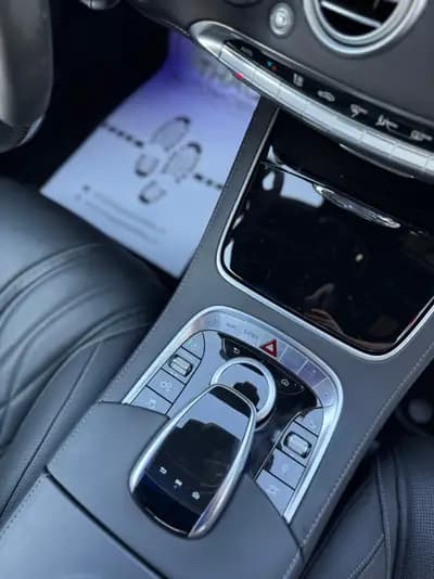 Mercedes-Benz S 63 AMG Coupé 4Matic — Sportivité extrême, 88 900 km seulement — Thumbnail 32