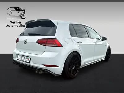 VW Golf 1.5 TSI EVO Highline DSG — Compacte dynamique, faible consommation et garantie 12 mois — interior