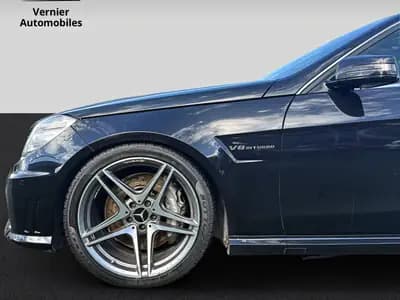 Mercedes-Benz E 63 AMG — Berline sport légendaire, 525 ch et expertise récente — Miniatur 8
