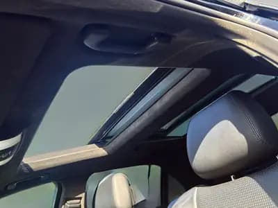 Mercedes-Benz E 63 AMG — Berline sport légendaire, 525 ch et expertise récente — Miniatur 15