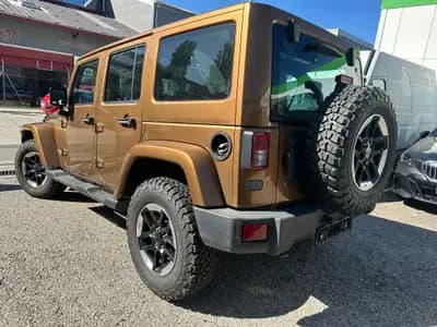 Jeep Wrangler Unlimited Capote/Hardtop — L'incontournable SUV 4x4 polyvalent — dashboard