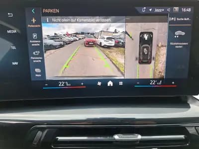 BMW X1 sDrive 18i xLine 2025 — SUV compact premiumà faible kilométrage, première main — Thumbnail 12