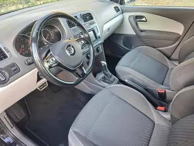 VW Polo 1.2 TSI Comfortline — Citadine dynamique, moteur turbo, boîte DSG — detail