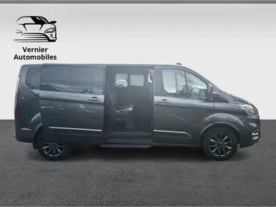 Ford Tourneo Custom 320 L2H1 Titanium X — Minibus 8 places, diesel automatique, très bon état — Miniatura 9