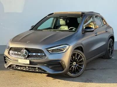 Mercedes-Benz GLA 200 AMG Line — SUV compact élégant, 1er propriétaire suisse — rear view