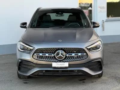 Mercedes-Benz GLA 200 AMG Line — SUV compact élégant, 1er propriétaire suisse — dashboard