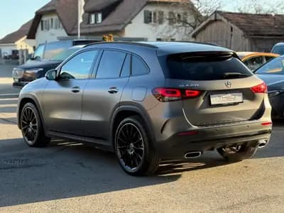 Mercedes-Benz GLA 200 AMG Line — SUV compact élégant, 1er propriétaire suisse — Thumbnail 8