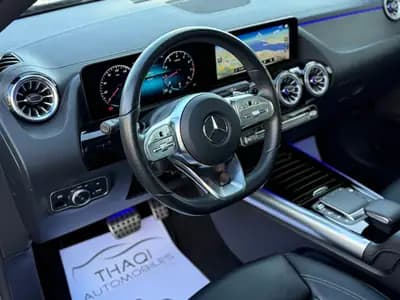 Mercedes-Benz GLA 200 AMG Line — SUV compact élégant, 1er propriétaire suisse — Thumbnail 12