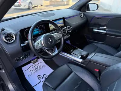 Mercedes-Benz GLA 200 AMG Line — SUV compact élégant, 1er propriétaire suisse — Thumbnail 13