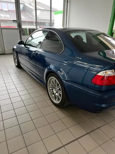 BMW M3 Coupé 2002 — Sportive mythique révisée, arrière renforcé — interior