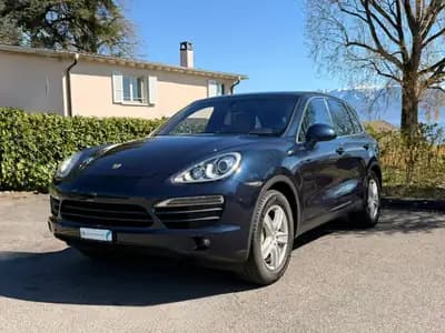 Porsche Cayenne S 2011 — SUV sportif 400 ch, sans accident, entretien suivi — exterior view