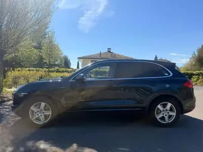 Porsche Cayenne S 2011 — SUV sportif 400 ch, sans accident, entretien suivi — side view
