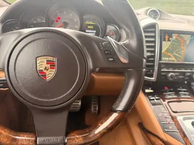 Porsche Cayenne S 2011 — SUV sportif 400 ch, sans accident, entretien suivi — Thumbnail 21