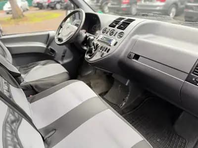 Mercedes-Benz Vito 108CDI — Utilitaire diesel robuste, 151'000 km, sans sinistre — Thumbnail 7