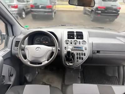 Mercedes-Benz Vito 108CDI — Utilitaire diesel robuste, 151'000 km, sans sinistre — Thumbnail 8