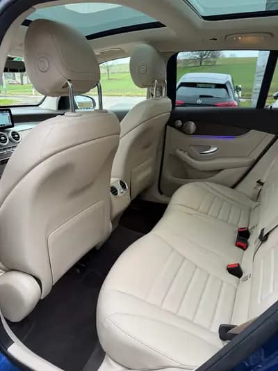Mercedes-Benz GLC 400 d 4Matic AMG Line – Puissance et élégance réunies — Thumbnail 11