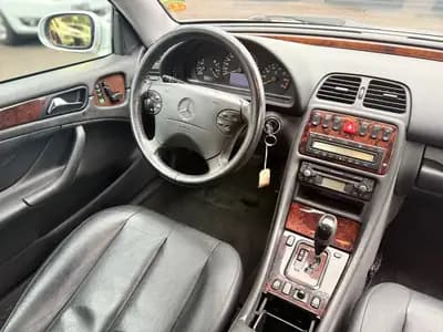 Mercedes-Benz CLK 230 Kompressor — Coupé sportif 2001, 197 ch automatique — Thumbnail 9