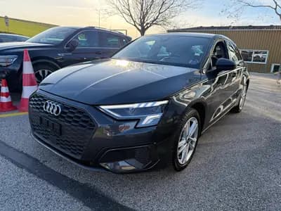 Audi A3 Sportback 35 TFSI – Élégance et efficacité réunies — side view