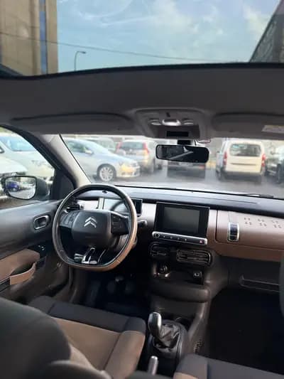 Citroën C4 Cactus 1.2 e-THP Feel — Design innovant, première main, 104 000 km — Thumbnail 9