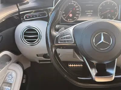 Mercedes-Benz S 500 Cabriolet — Élégance décapotable, 455 ch et prestige allemand — Miniatura 18