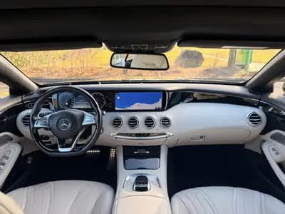 Mercedes-Benz S 500 Cabriolet — Élégance décapotable, 455 ch et prestige allemand — Miniatura 16