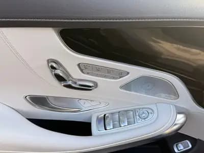 Mercedes-Benz S 500 Cabriolet — Élégance décapotable, 455 ch et prestige allemand — Miniatura 22