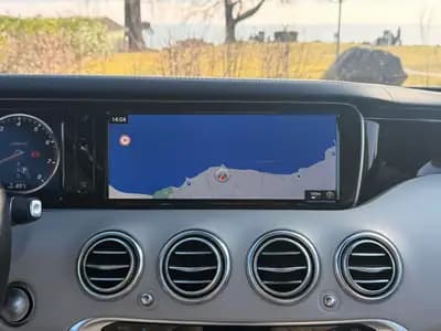 Mercedes-Benz S 500 Cabriolet — Élégance décapotable, 455 ch et prestige allemand — Miniatura 23