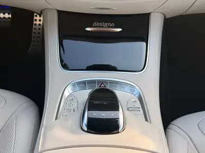 Mercedes-Benz S 500 Cabriolet — Élégance décapotable, 455 ch et prestige allemand — Miniatura 26