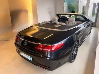 Mercedes-Benz S 500 Cabriolet — Élégance décapotable, 455 ch et prestige allemand — Miniatura 29