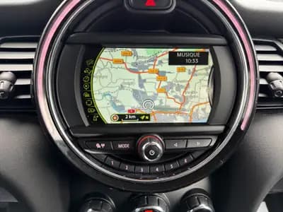 MINI Cooper 2017 — Citadine urbaine dynamique, 16 980 km seulement — Thumbnail 7
