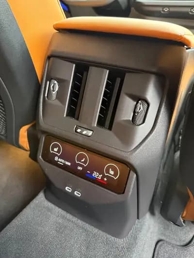 BMW X3 xDrive M50 48V M Sport Pro - SUV haute performance — Thumbnail 10