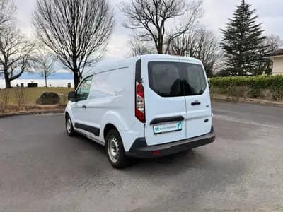 Ford Transit Connect Van — Utilitaire compact économique et fiable, idéal pour artisan — dashboard