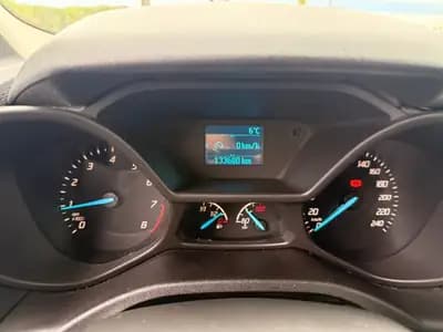 Ford Transit Connect Van — Utilitaire compact économique et fiable, idéal pour artisan — Thumbnail 10