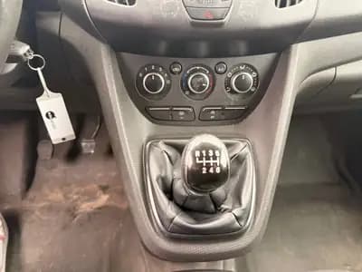 Ford Transit Connect Van — Utilitaire compact économique et fiable, idéal pour artisan — Thumbnail 22