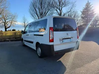 Peugeot Expert Tepee 2.0 HDi — Monospace 9 places, diesel économique, sans sinistre — Armaturenbrett