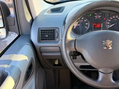 Peugeot Expert Tepee 2.0 HDi — Monospace 9 places, diesel économique, sans sinistre — Miniatur 14