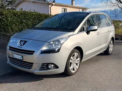 Peugeot 5008 1.6 16V Turbo — 7 places, boîte automatique, sans sinistre — vista esterna