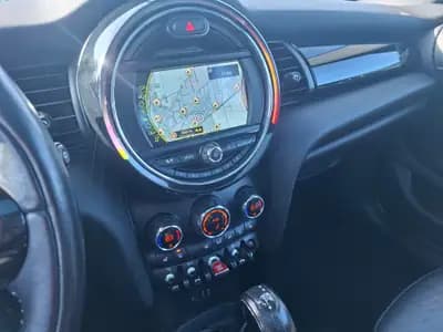 MINI Cooper Classic Edition Steptronic — Citadine dynamique, toit ouvrant et cuir premium — Thumbnail 10