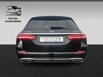 Mercedes-Benz E 220 d T 4Matic — Break diesel hybride, 55 000 km seulement — dashboard