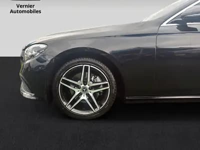 Mercedes-Benz E 220 d T 4Matic — Break diesel hybride, 55 000 km seulement — Thumbnail 8