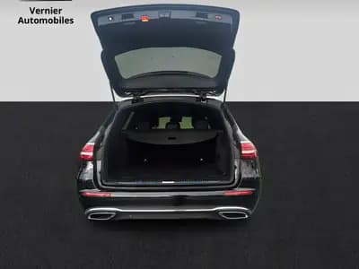 Mercedes-Benz E 220 d T 4Matic — Break diesel hybride, 55 000 km seulement — Thumbnail 10