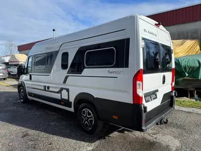 Fiat Adria Tein Plus 640 - Camping-car autonome avec panneaux solaires — rear view