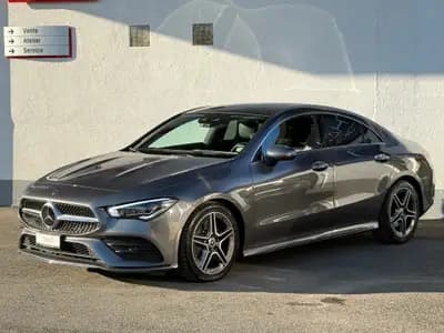 Mercedes-Benz CLA 250 AMG Line — Berline sportive, 1 main, garantie, entretien suivi — dashboard