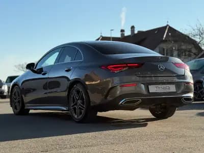 Mercedes-Benz CLA 250 AMG Line — Berline sportive, 1 main, garantie, entretien suivi — Thumbnail 9