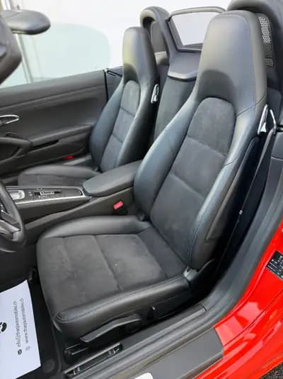 Porsche 718 Boxster 2.0 PDK — Roadster légendaire, 300 ch et première main suisse — Thumbnail 22