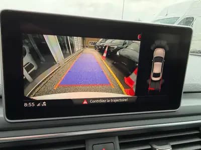 Audi A5 Coupé 2.0 TFSI Sport quattro - Performance et élégance réunies — Thumbnail 8