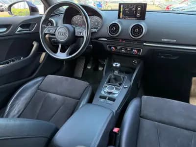Audi A3 Cabriolet 1.4 TFSI Design — Décapotable élégante, première main suisse — detail